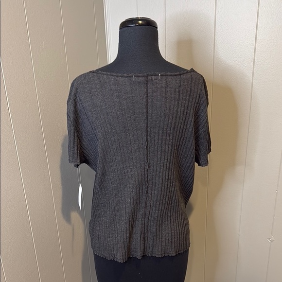 Project Social T Women’s Medium Gray Relaxed Ribbed Blouse V Neck - Picture 4 of 5